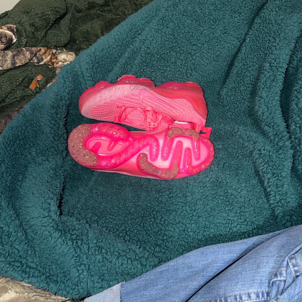 Nike Pink Women's Sneakers